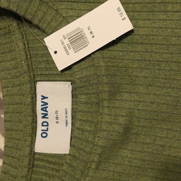 NWT Old Navy, sage green, ribbed long sleeve tee size 6/7 - Picture 2 of 2